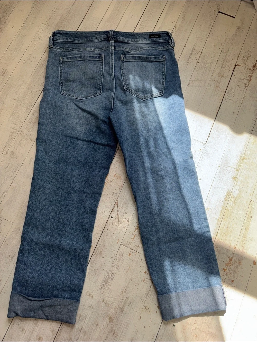 Liverpool Jeans Company Women's Skinny Jeans Capris in Faded Blue